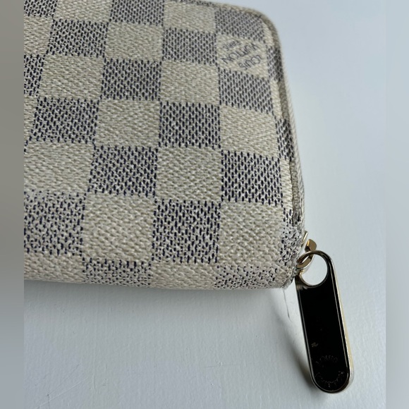 AUTHENTIC!! Louis Vuitton Zippy Wallet. Damien Azur - Picture 7 of 8